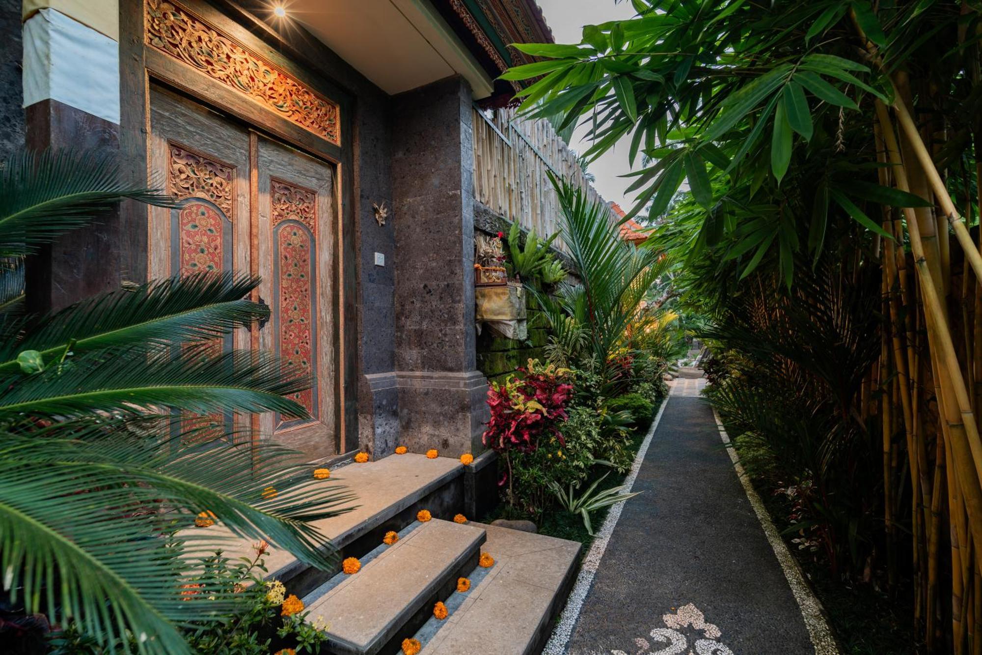Villa Jaya *
