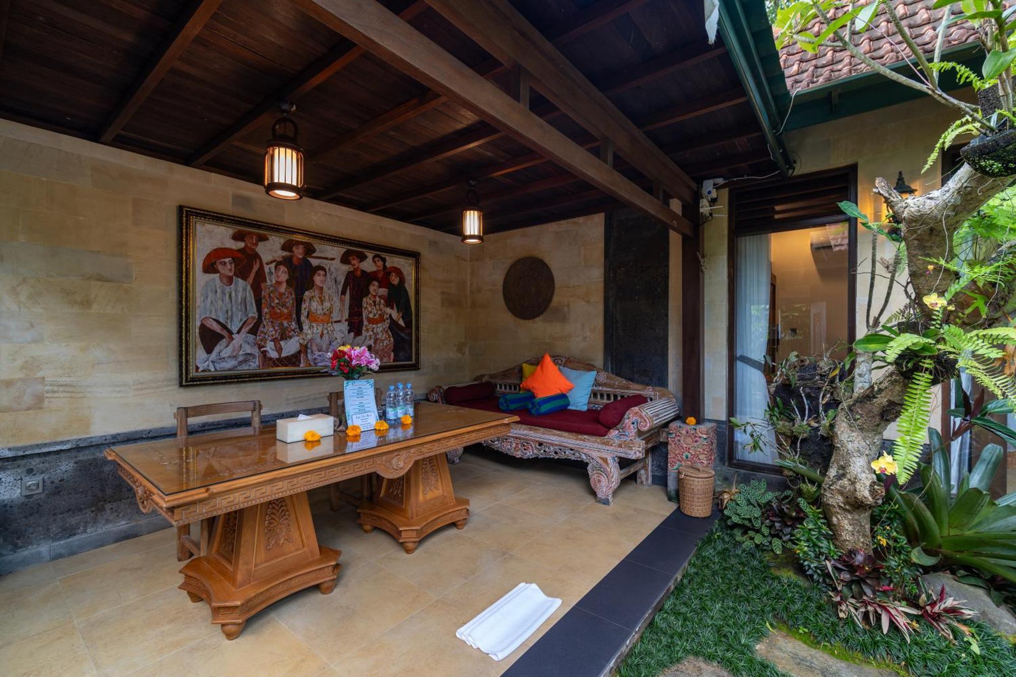 Villa Jaya *